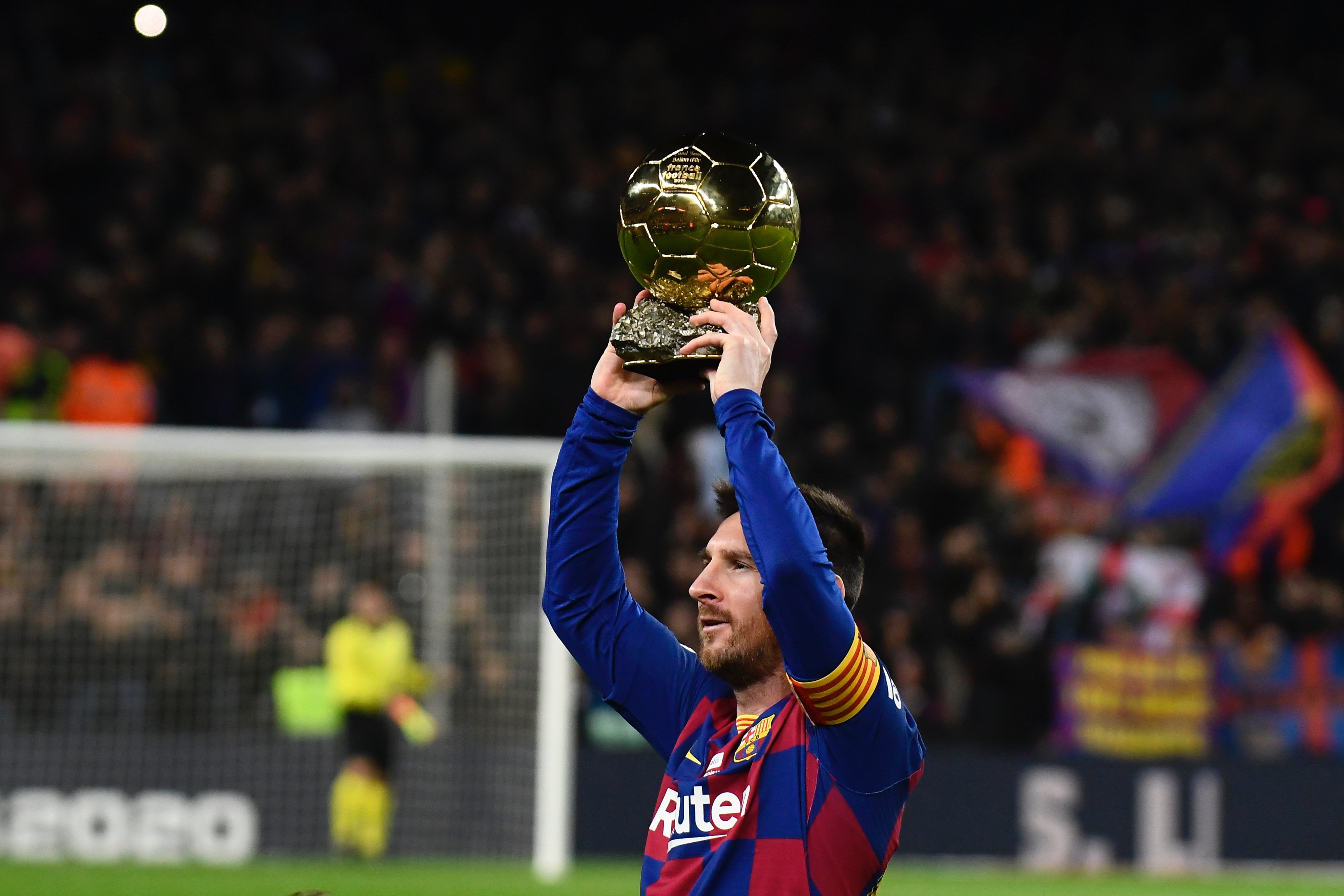 欧冠球员表现评析：C罗连续进球,