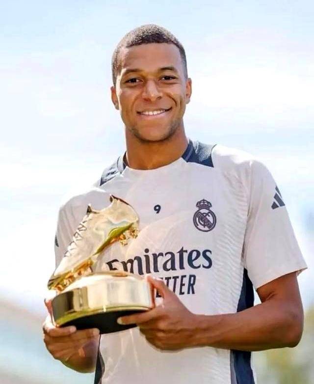 真蓝白，雷克瑟姆发布致敬巴塔哥尼亚威尔士移民的二客球衣