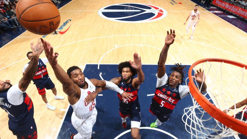 荷兰客场1-1波兰，德佩、卡明斯基破门，莱万送助攻